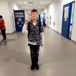 tmp_fab53242-b1b4-4202-adbc-22eb5e9463ca_copy_868x868